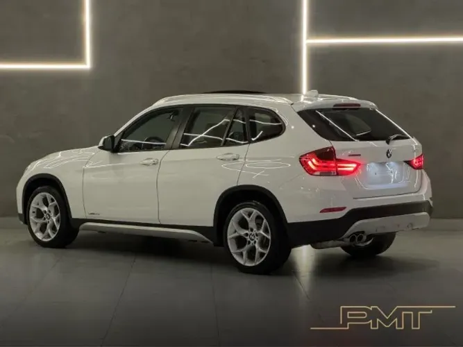 BMW X1 Sdrive 20I X-line 2.0 TB Active Flex 2015
