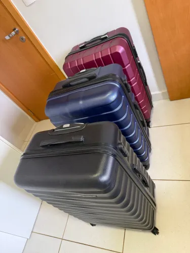 Mala de Viagem Grande 23kg - 4 Rodas Giro 360°