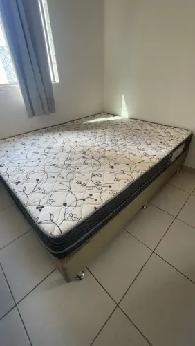 Cama box queen