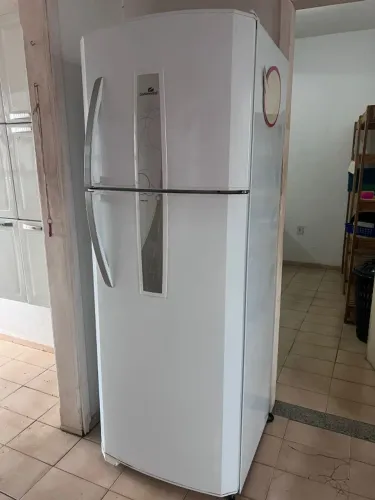 Geladeira Continental RFCT 500 - Frost Free - Ótimo Estado