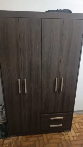 Guarda roupa de Solteiro novo 1 ano de garantia