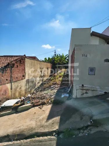 Terreno Padrão em São Carlos