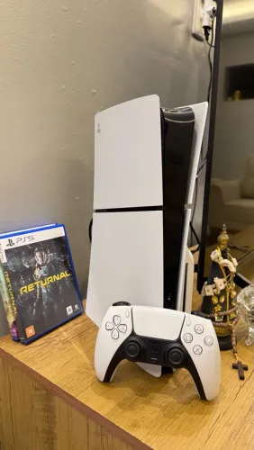 PS5 COM LEITOR + 2 JOGOS FÍSICOS + CAIXA