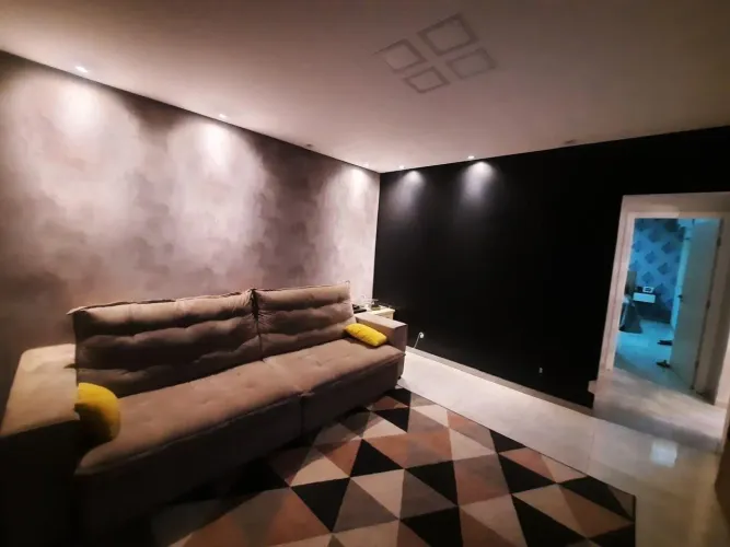 Casa com 2 Quartos, Suíte, Quintal Amplo e Espaço Superior Condomínio Bertolin 1, Jardim