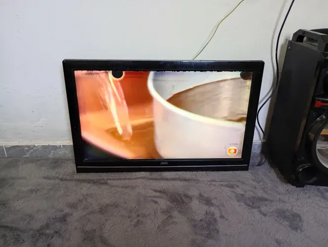 Vendo tv 32 AOC digital funcionando perfeitamente