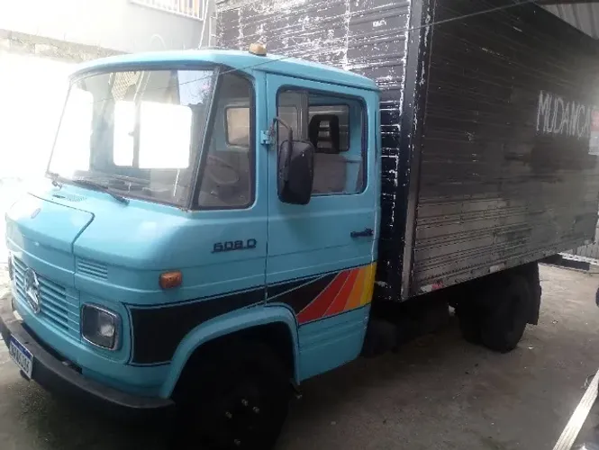 Caminhão 608