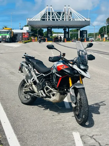 Triumph Tiger 900 Rally Pro, Ano 2024, muito nova!