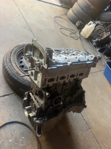 Motor K4M 1.6 16v Renault duster oroch com sensor na tampa (raridade)