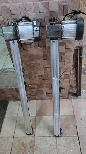 Motor Pivotante Duplo para Automação de Portão 2 Abas (Só os Motores, sem central)