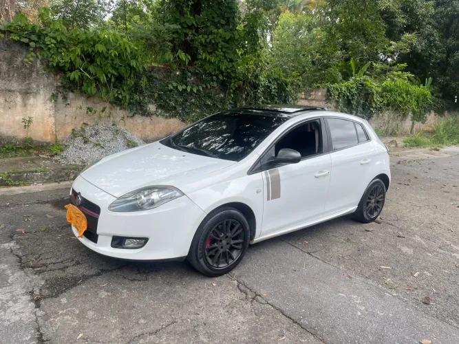 Fiat Bravo Sporting 1.8 Flex 16V 5P 2013