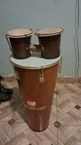 tambor. gongo