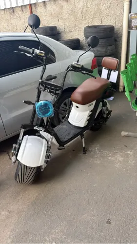 Scooter elétrica x12 motochefe 