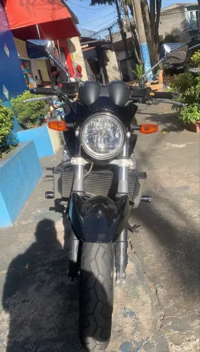 Bandit 1250n preta NOVA! 