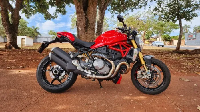 Ducati Monster 1200S 2018...