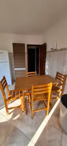Casa/Apartamento para Aluguel - Espaçoso, Semi Mobiliado e Pronto para Morar
