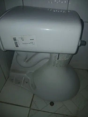 To vendendo um vaso ? sanitária novo quem quiser so chama