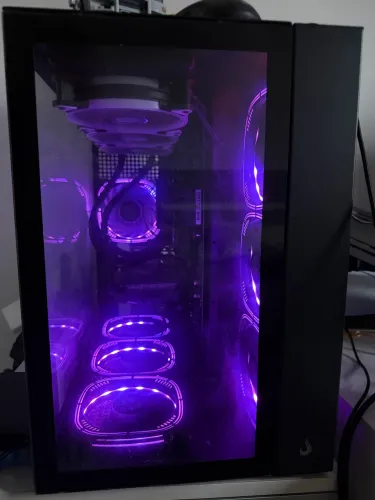 PC Gamer completo - Ryzen 7 5700X3D + RTX 4060 TI 8GB