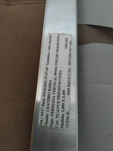 Persiana semi nova