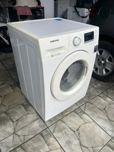 Vende se lava e seca Samsung 8,5 kg com garantia