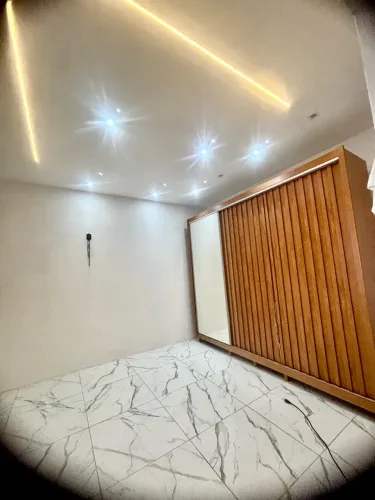 Guarda-Roupa Casal 3 Portas de Correr com Espelho, 6 Gavetas MDF 