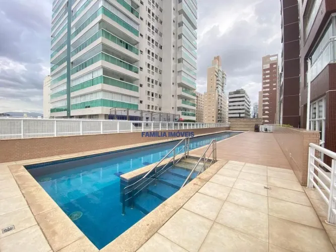 Apartamento a venda de 3 quartos Pompéia Santos/SP