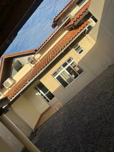 Alugo casa de 2 quartos no bairro Rio Grande