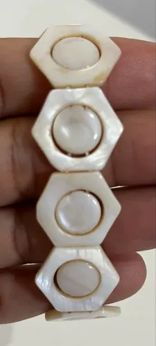 Pulseira bracelete de madrepérola legítima.