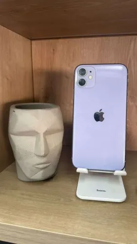 IPhone 11 - 64GB / Lilás (Purple)