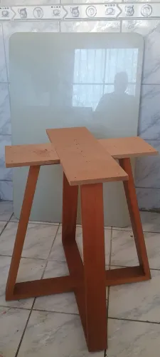 MESA DE JANTAR COM 4 CADEIRAS - DESIGN MODERNO