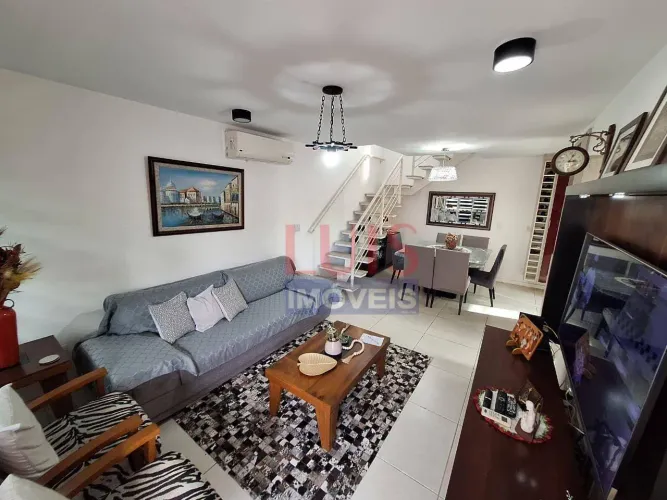 Casa com planta inteligente de 3 dormitórios à venda, 120 m² por R$ 750.000 - Itaipu - Nit