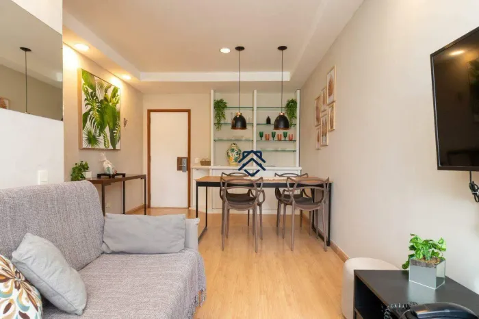 Flat à venda no Leblon, Rio de Janeiro | 1 quarto, mobiliado, frente e vista (sol da manhã