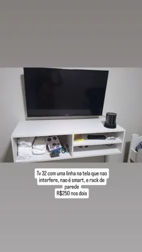 Tv e rack suspenso