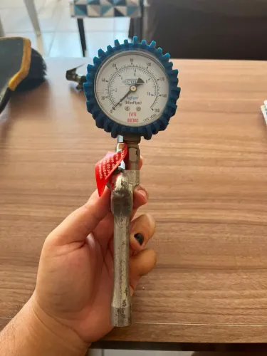 Calibrador de Pneus