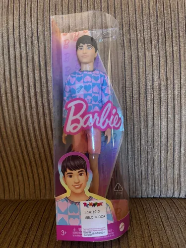 Boneco Ken Barbie 219 Fashionista Asiático