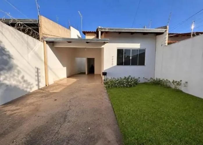CASA À VENDA NO BAIRRO COMPENSA, PROX DE TUDO!!!