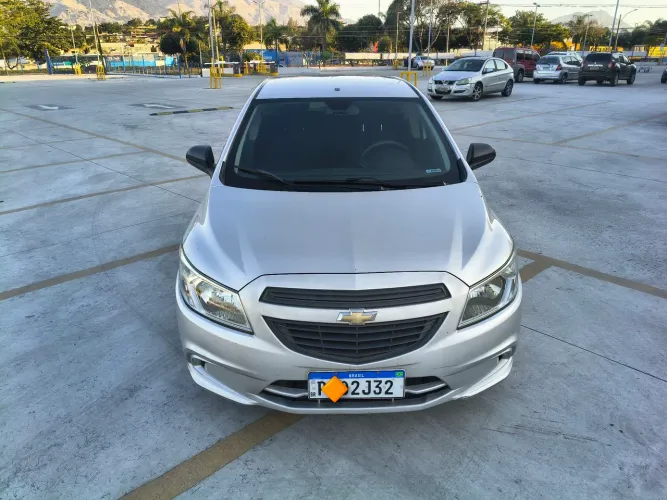 Chevrolet Onix JOY Hatch 1.0 8V Flex Mec. 4P 2018