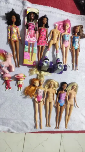 Lote de bonecas barbie