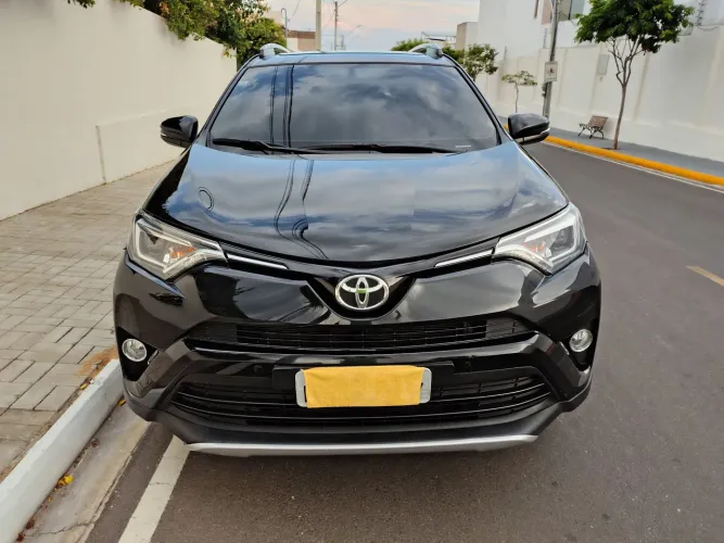 Toyota RAV4 2.0 Top 4X2 16V Aut. 2018