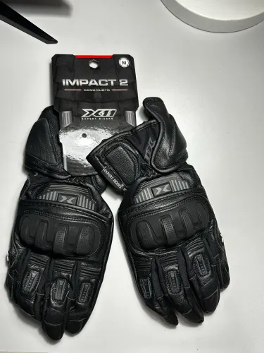 LUVA X11 IMPACT 2 CANO CURTO - TAMANHO M 