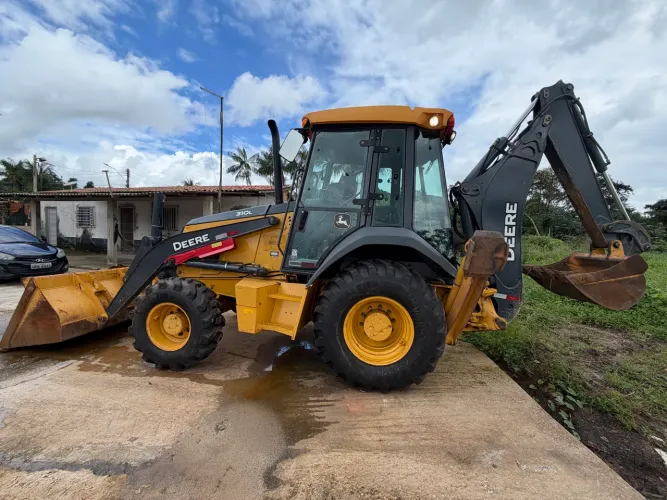Retroescavadeira 310 L John derre ano 2022 hora2.770