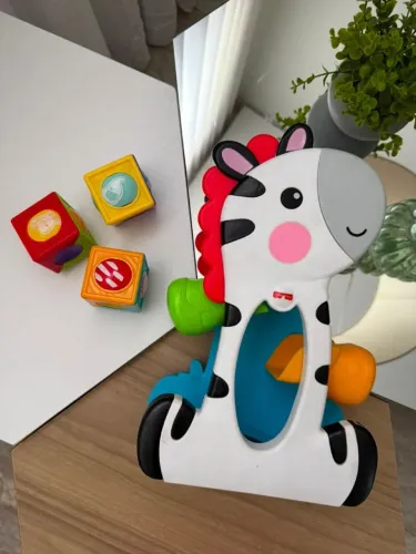 brinquedo zebra blocos surpresa fisher price