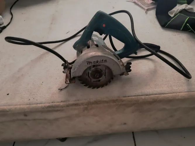 Vendo essa Makita em ótimo estado de conservação