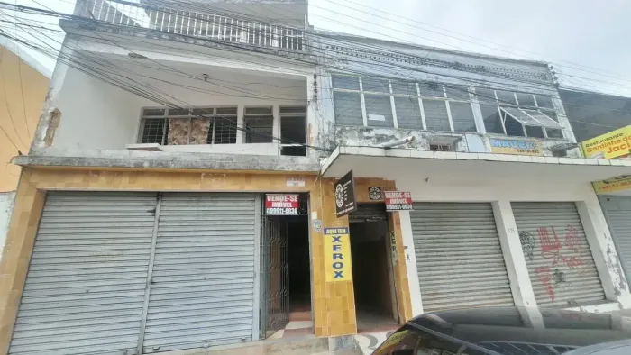 Imóvel para venda tem 569 metros quadrados em Centro - Maceió - AL