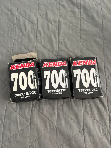 Câmara de ar Kenda 700x18/23C