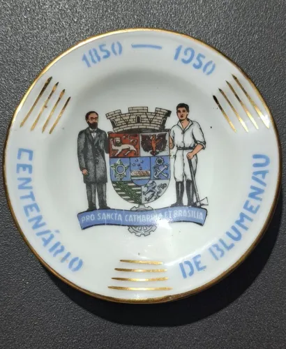 Antiguidades / Raro cinzeiro centenário de Blumenau porcela Schmitd antigo