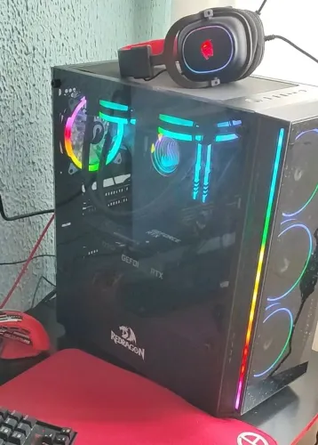 Gabinete Redragon RGB + Water cooler 240mm Rise + 4 Fans RGB