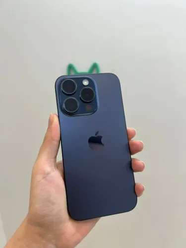 iPhone 15 Pro 256GB Azul Seminovo 80%- Retire em loja física na Savassi