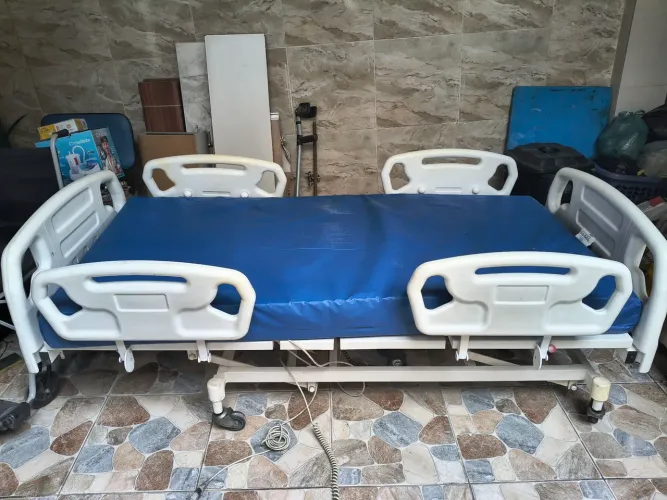 Cama hospitalar elétrica com colchão hospitalar e colchão pneumático