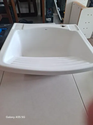 Tanque Deca em porcelana com coluna