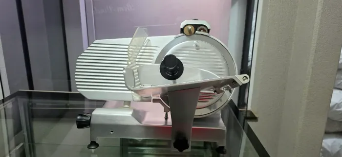 Fatiadora de Frios Sirman Mirra 300 - Importada - 220 V